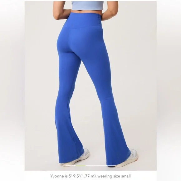 OFFLINE By Aerie Real Me High Waisted Crossover Flare Legging - Picture 2 of 3